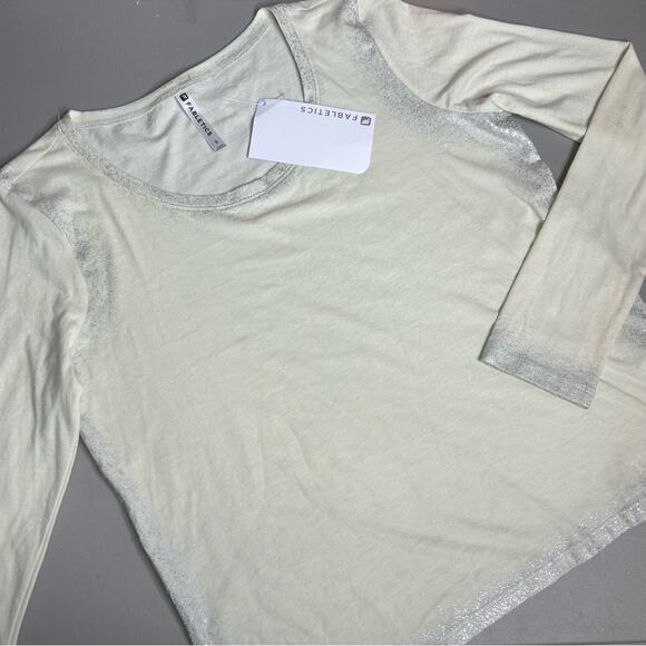 Fabletics Oatmeal Silver Laurel Long Sleeve Tee Shirt Semi Cropped Jersey NWT - Picture 1 of 7